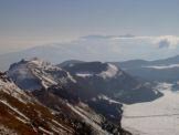 Via Normale Monte Tremoggia - Panorama dalla veta con in fondo Monte Amaro e Majella