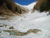 Via Normale Monte Trabucco - Inizio del canale dalla strada