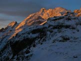 Via Normale Cima delle Monache - Alba su Cima Preti salendo a Cima delle Monache