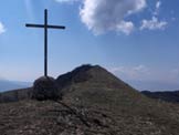 Via Normale Monte Fionchi - La croce sulla prima cima