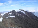 Via Normale Punta Taviela - Il Vioz con il rifugio Mantova