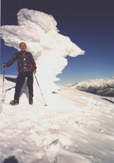 Via Normale Grigna Sett.le - Via Invernale - La croce di vetta con la galaverna