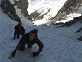 Via Normale Pizzo Presolana W - Invernale - Nellultimo canale (foto M. Piazzalunga)