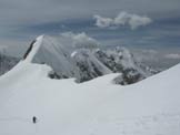 Via Normale Pizzo di Petto - Sella e antecima viste salendo verso la cima