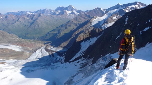 Traversata delle 13 cime - Veduta sul Ghiacciaio dei Forni, scendendo da Punta Cadini