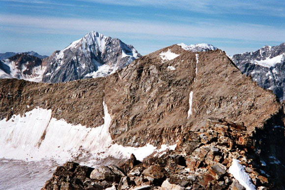 Angelo Grande - Cima Vertana - La Cima Vertana dalla vetta dell'Angelo Grande