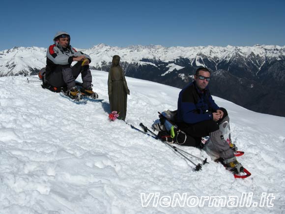 Monte Aralalta - Madonnina sulla Cima Baciamorti