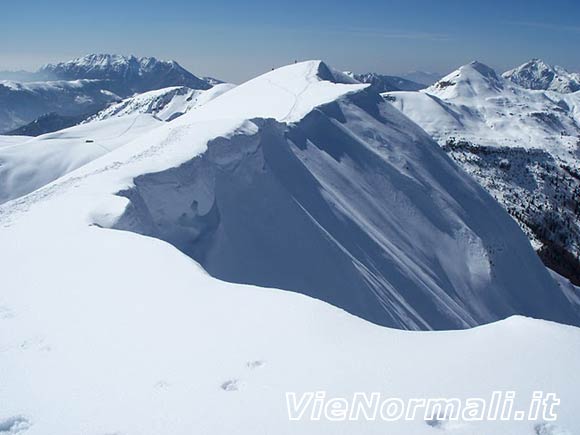 Monte Aralalta - Cornici fra le due cime