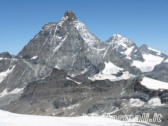 breithorn - Cervino e Dent Blanche visti dai pressi del Piccolo Cervino