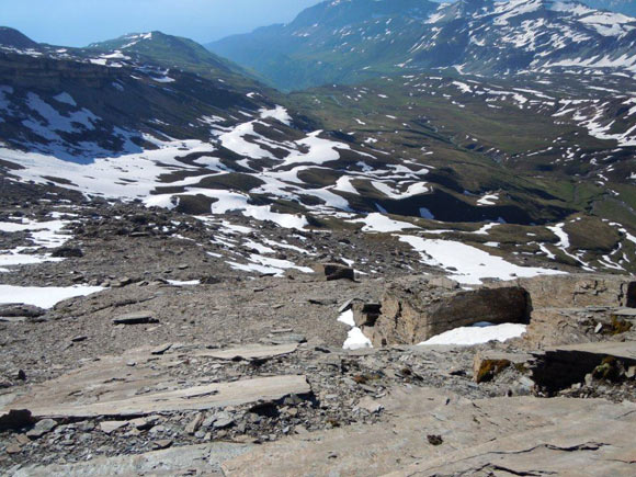 Bruschghorn - Le facili placche del risalto roccioso.