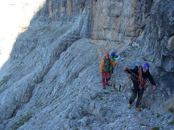 Cima Brenta - La cengia dopo il primo canale, andando verso la rampa