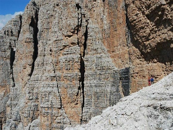 Cima Brenta - Pareti e cengia all'uscita della rampa