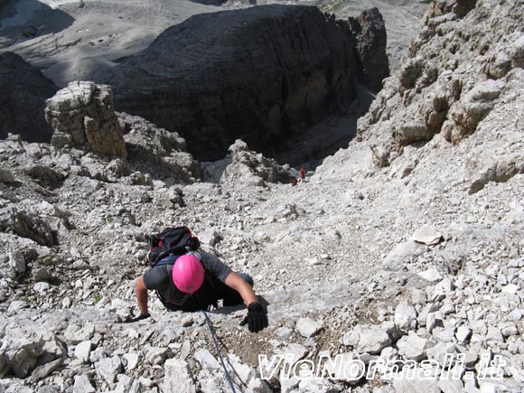 Cima Brenta - Risalendo il canalone-anfiteatro