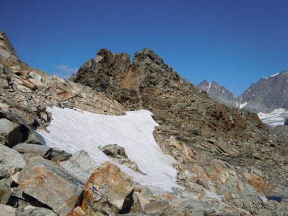 Cima di Caspoggio - Verso l'ultimo tratto della cresta SE, a destra la vetta