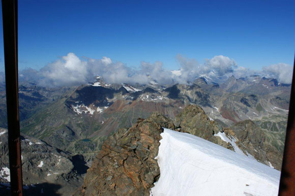 Cima di Piazzi dalla Val Verva - Panorama di vetta verso il Gruppo Dosd-Viola