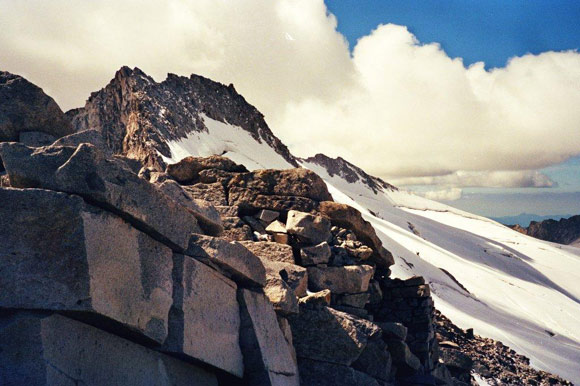 Cima Giovanni Paolo II - versante NW - La pala ghiacciata della Cima Settentrionale del Dosson di Genova
