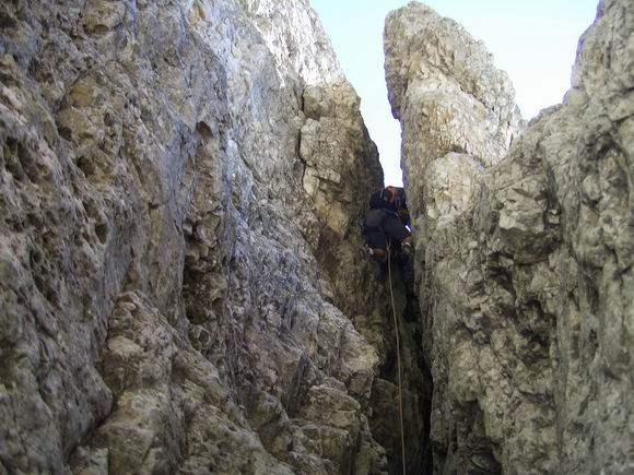 Cima Grande di Lavaredo - Passaggio chiave nella fessura camino