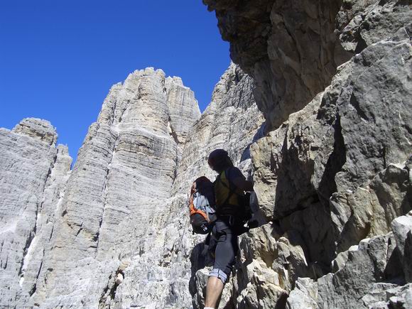 Cima Grande di Lavaredo - Partenza dalla prima forcelletta