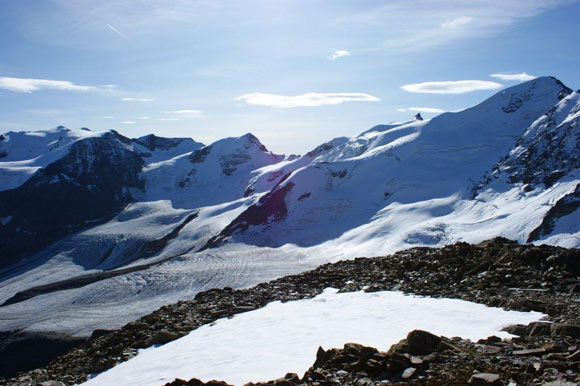 Cima San Giacomo - Panorama verso SE. Taviela, Cima di Peio, Rocca S. Caterina, Cadini, Giumella e S. Matteo