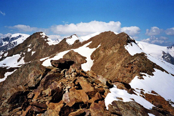 Cima Venezia - Sulla spalla (q. 3322 m). Da sinistra: Cima Venezia, Seconda Cima Venezia e Terza Cima Venezia