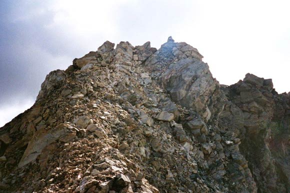 Pizzo Suretta (cresta NNE) - L'ultimo tratto di cresta facile che porta in vetta alla Punta Rossa