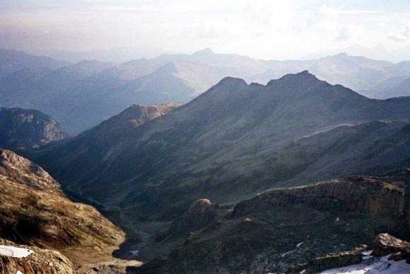 Pizzo Suretta - Panorama verso NE, la Valle del Surettabach