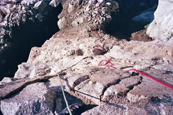 Corno di Cavento (trav.) - In discesa dal Passo di Cavento, nel 2003 non era ancora attrezzato con cavo d'acciaio