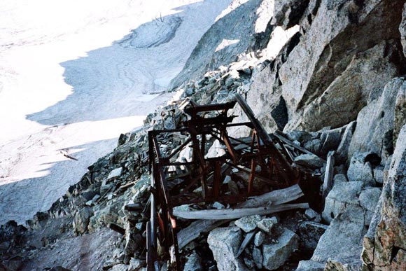 Corno di Cavento (trav.) - La stazione di arrivo della teleferica degli Alpini