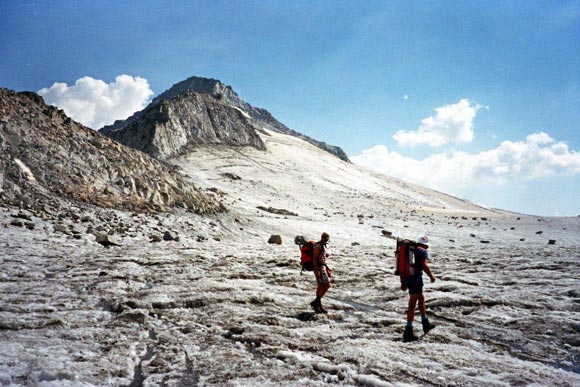 Corno di Cavento (trav.) - Sul Ghiacciaio della Lobbia, verso il Passo della Lobbia Alta e il rifugio