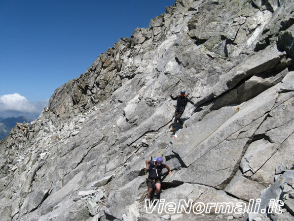 Corno di Lago Scuro - Discesa su placche sotto la cima