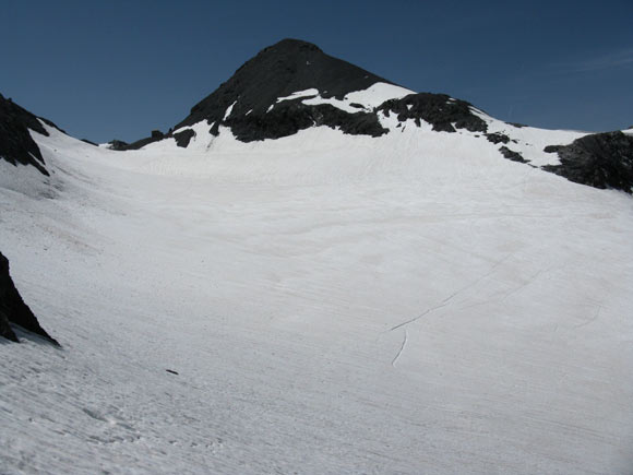 Cima Tuckett - Il pianoro superiore del ghiacciaio da attraversare per raggiungere il Passo di Tuckett