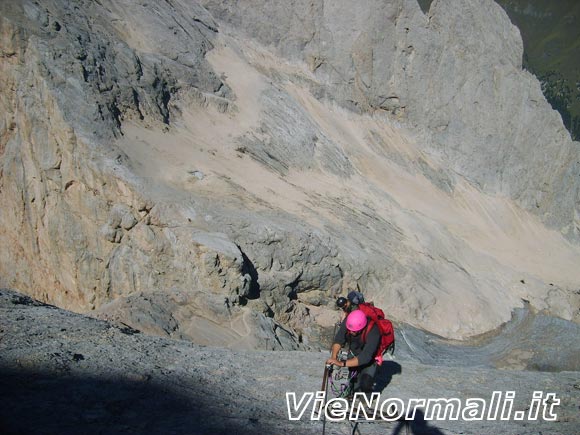 Marmolada - Punta Penia (cresta W) - Verso la cresta