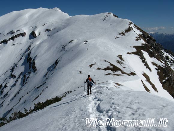 montebaldo - Il Bocchetto di Coal Santo fra Cima Chiergo e la cima del Coal Santo