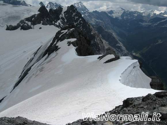 Monte Cristallo - Porzione della larga cresta percorsa dalla via normale