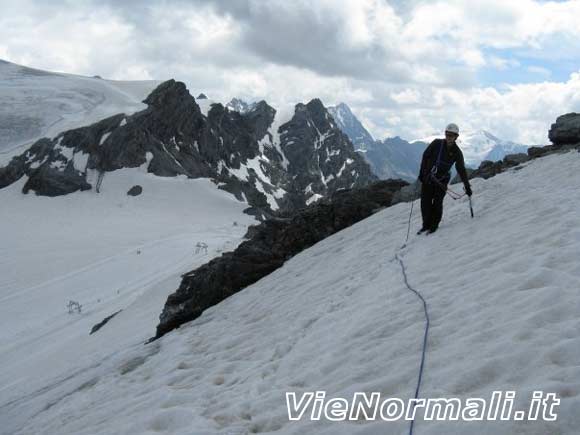 Monte Cristallo - Tratti innevati lungo la cresta