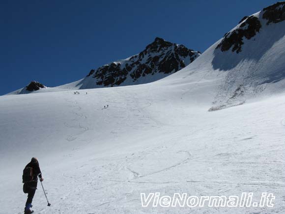 Monte San Matteo - Sul secondo pianoro e pendio che porta al terzo pianoro