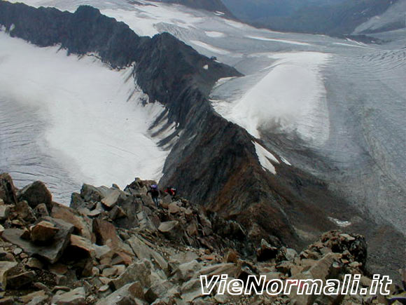 pandizucchero - Vista dai pressi della Cima del Prete sulla cresta di salita