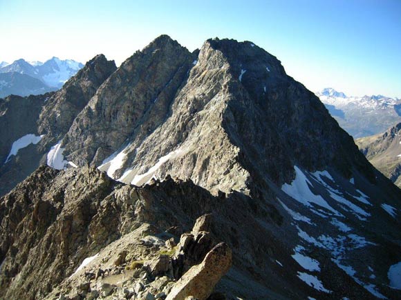 Piz Albana - Il Piz Albana dalla cresta di salita al Piz Gglia