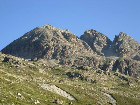 Piz Albana - Immagine ravvicinataa del Piz Albana dalla (q. 2353 m)