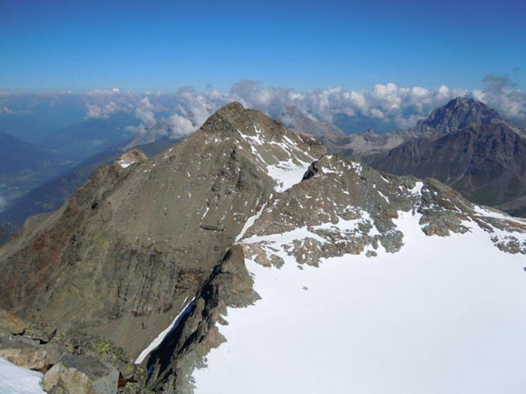 Piz Calderas - Panorama di vetta verso N. In secondo piano, al centro, il Piz d'Err