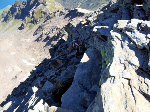 Piz da la Margna - In discesa, io all'inizio e Pietro quasi al termine del traverso esposto