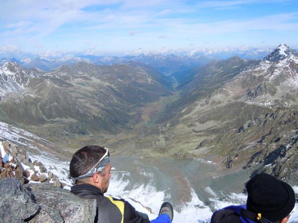 Piz Grialetsch - Panorama verso NW. La bellissima Dischma e a centro immagine Drrboden