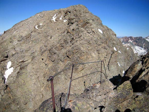 Piz Gàïïglia - La vetta e l'intaglio con la Cima E