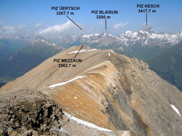 Piz Mezzaun - Immagine ripresa dalla cima intermedia