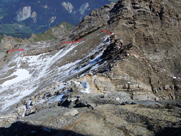 Piz Mitgel - La cresta NW e la cresta N, dalle placche sotto la vetta