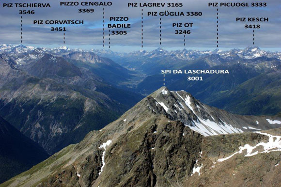 Piz Nuna - Panorama verso SW, al centro l'Alta Engadina