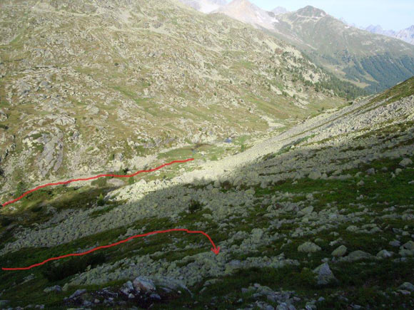 pizsesvenna - A centro foto le pozze d'acqua attorno allo S-charljoch e il pendio risalito