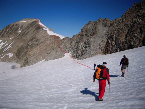 Piz Tschierva - La cresta E del Piz Tschierva, dal Vadrettin da Tschierva
