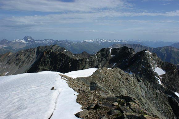 Piz Vadret - Panorama verso N. Da sinistra, Crasta Burdun con sotto il Corn e a destra il Piz da las Sterlas