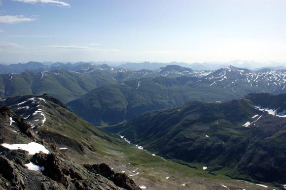 Piz Vadret - Panorama verso NE, in basso la Val Prna